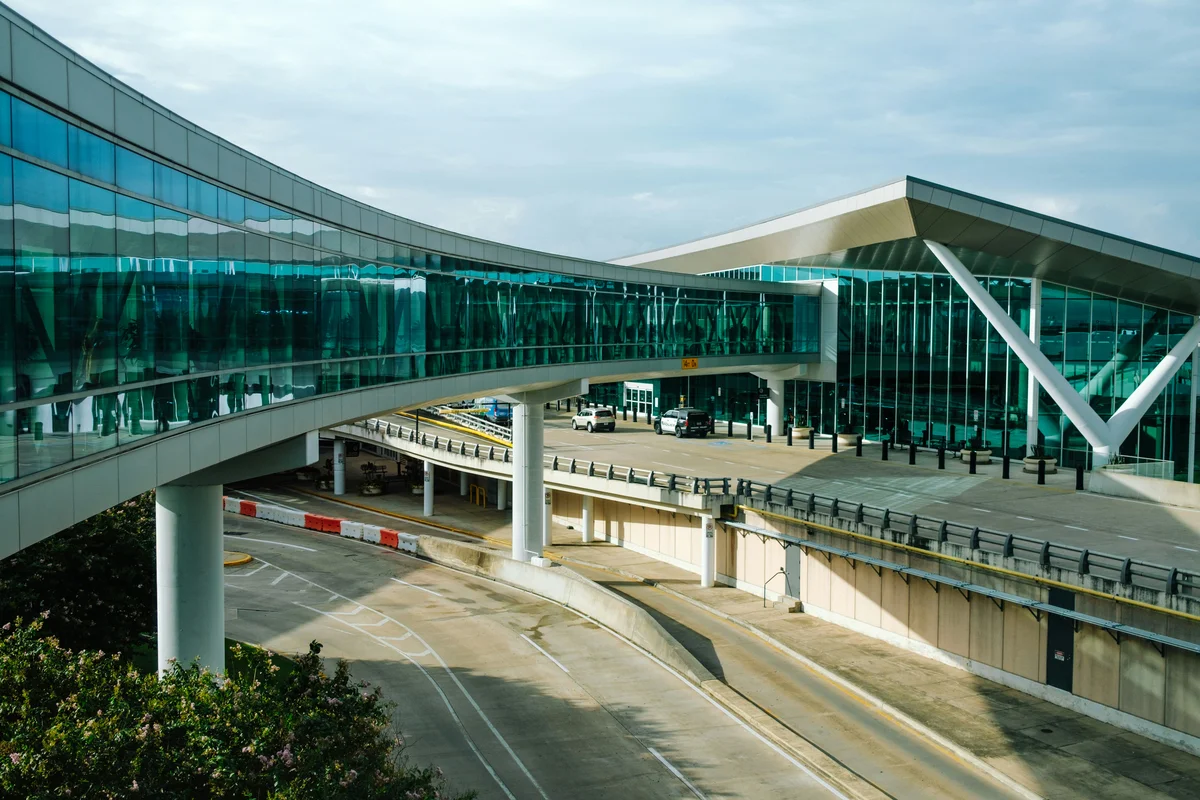 tm-top-pharmacy-products-guide-airport